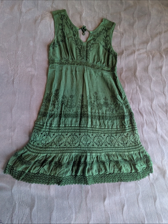 Dresses & Skirts - Green Fairy Embroidered Dress